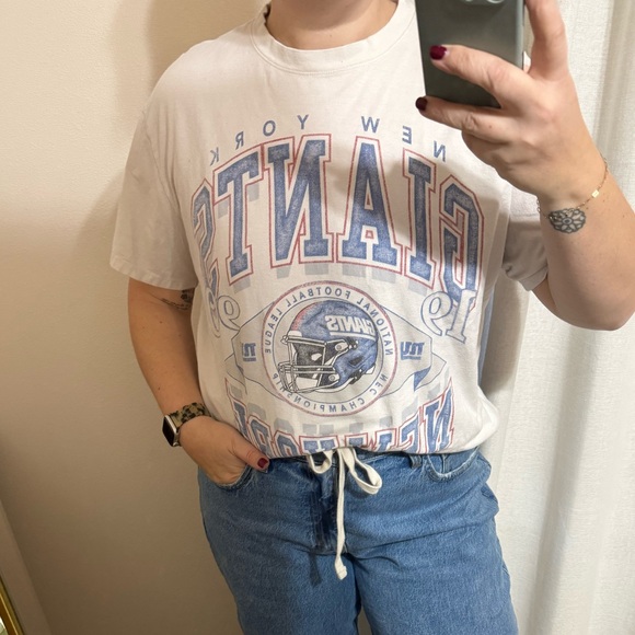 Abercrombie & Fitch Tops - Abercrombie & Fitch New York Giants Graphic Tee